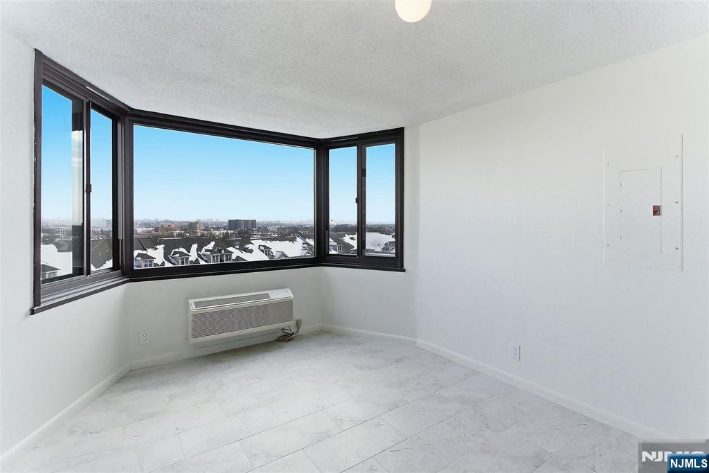 326 Prospect Avenue 6E