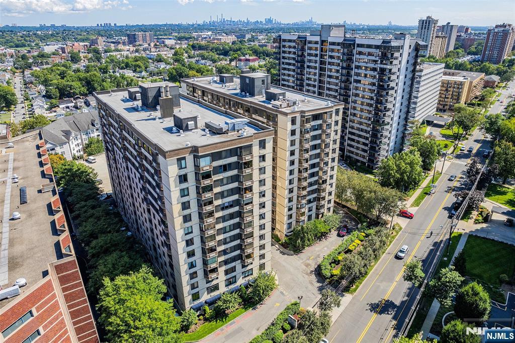 326 Prospect Avenue 6E