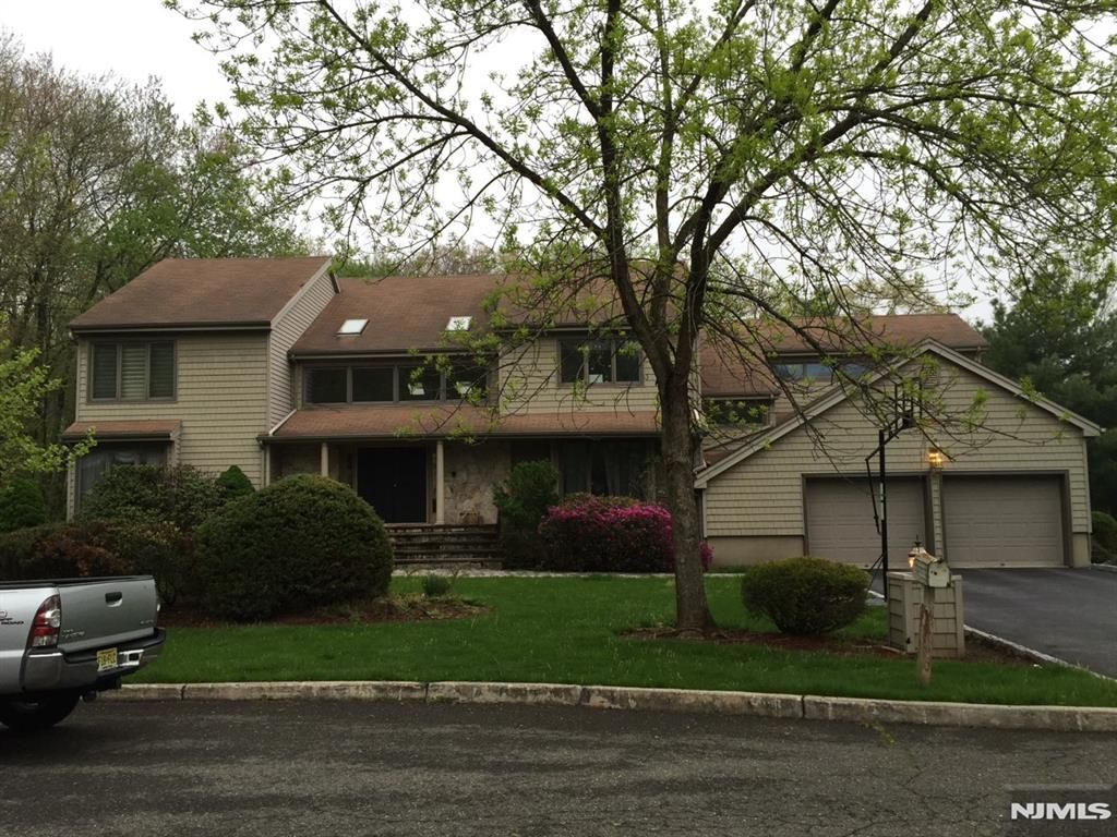 Photo of 48 Flint Terrace, Harrington Park, NJ 07640 (MLS # 25036280)