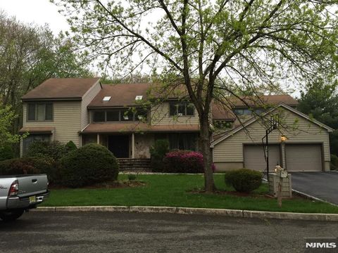 48 Flint Terrace Harrington Park NJ 07640