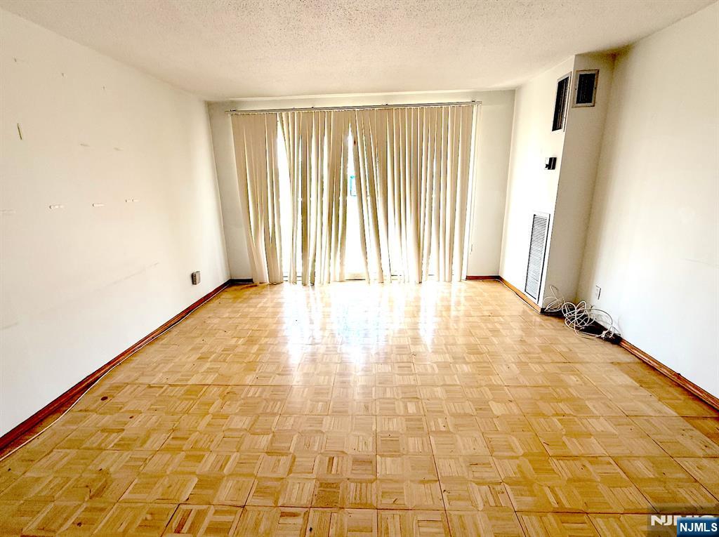555 North Avenue 7K