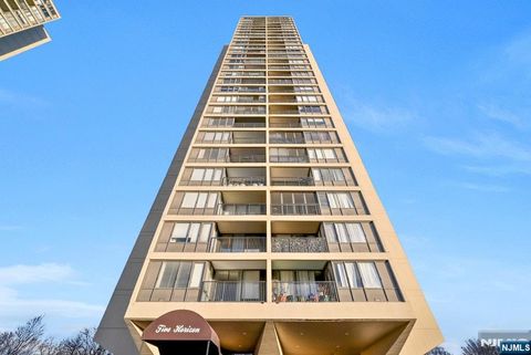 5 Horizon Road 2909 Fort Lee NJ 07024