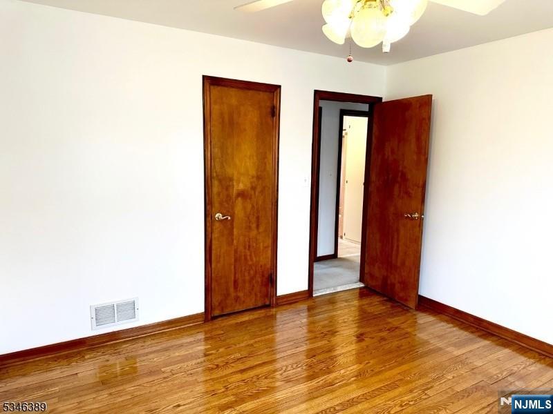 Pompton Lakes, New Jersey 07442, United States, 3 Bedrooms Bedrooms, ,2 BathroomsBathrooms,Residential,Pending,101709