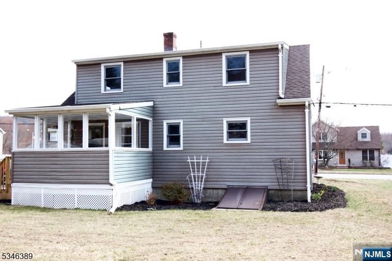 1077 Colfax Avenue