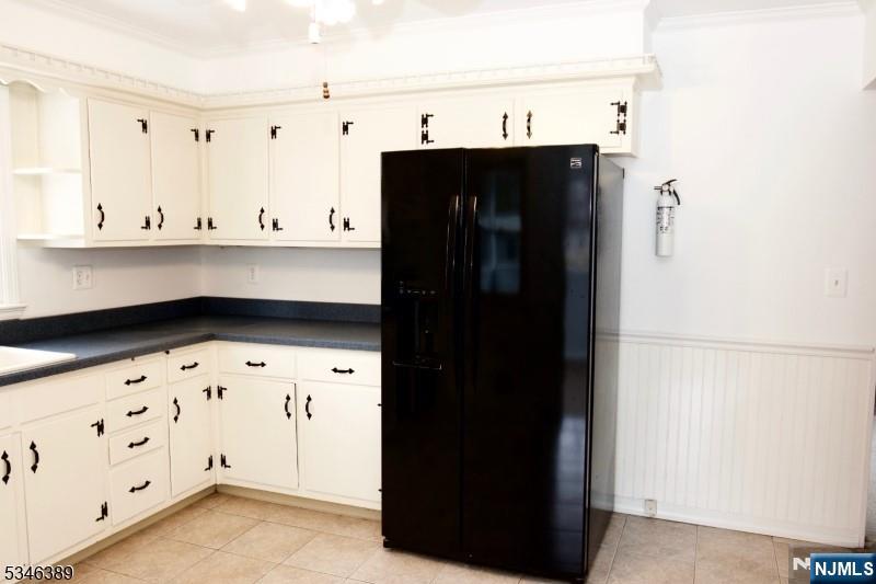 Pompton Lakes, New Jersey 07442, United States, 3 Bedrooms Bedrooms, ,2 BathroomsBathrooms,Residential,Pending,101709