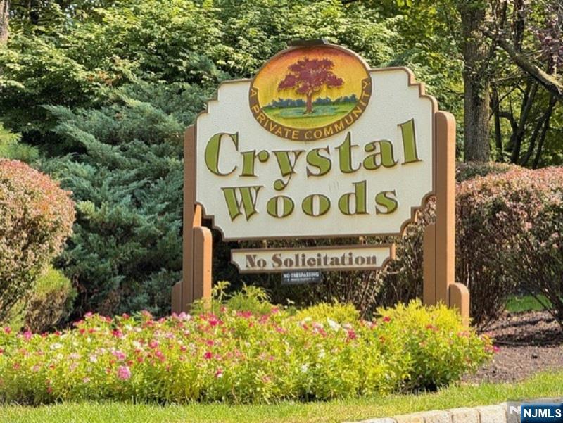 48 Clarken Drive 243