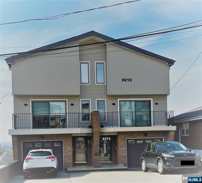 Rental Property at 215 12th St 2, Palisades Park, New Jersey - Bedrooms: 4 
Bathrooms: 4 
Rooms: 9  - $4,800 MO.