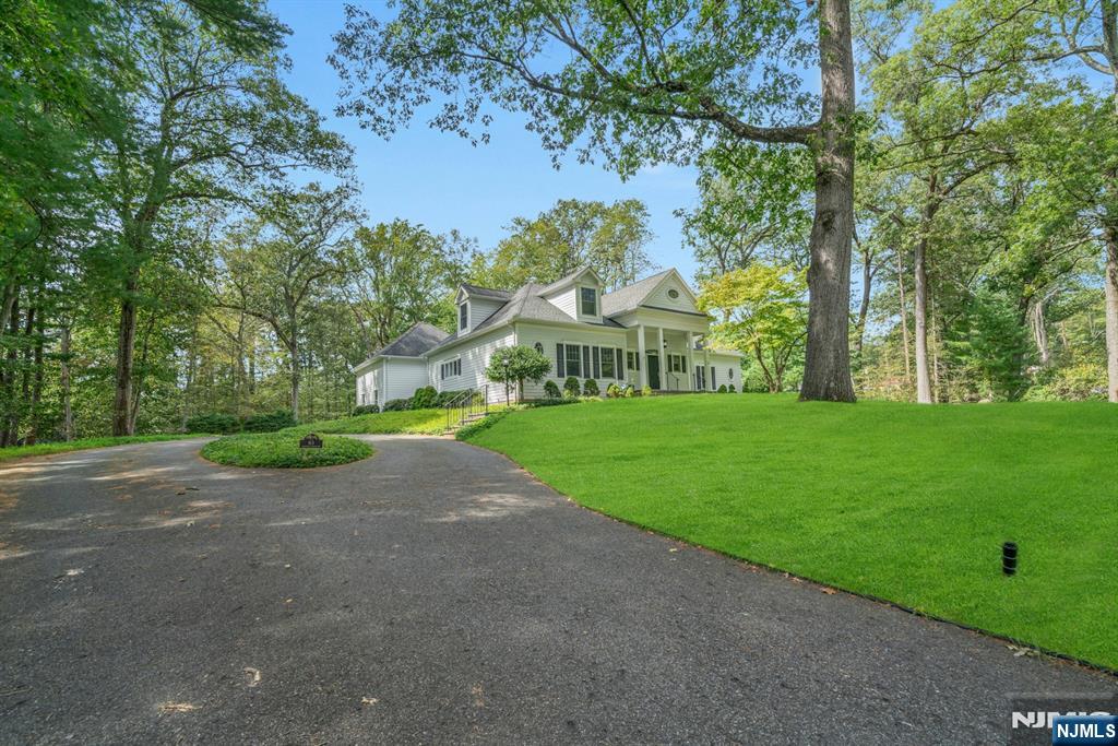 83 Chestnut Ridge Road