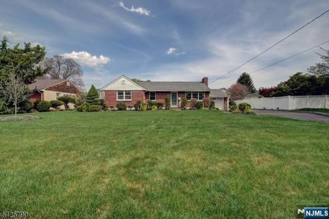 348 Boulevard Pequannock Township NJ 07444