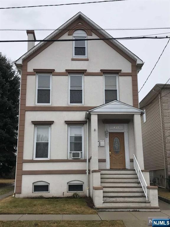 Rental Property at 433 Jefferson St 2, Carlstadt, New Jersey - Bedrooms: 2 
Bathrooms: 1 
Rooms: 5  - $2,250 MO.