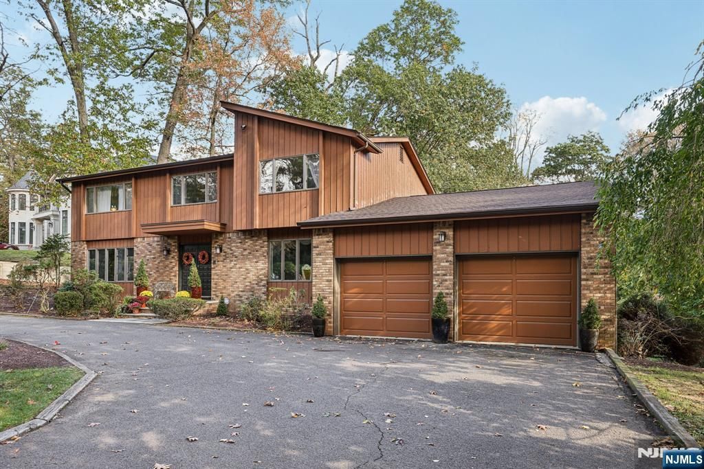 Photo of 76 Church Street, Alpine, NJ 07620 (MLS # 25038775)