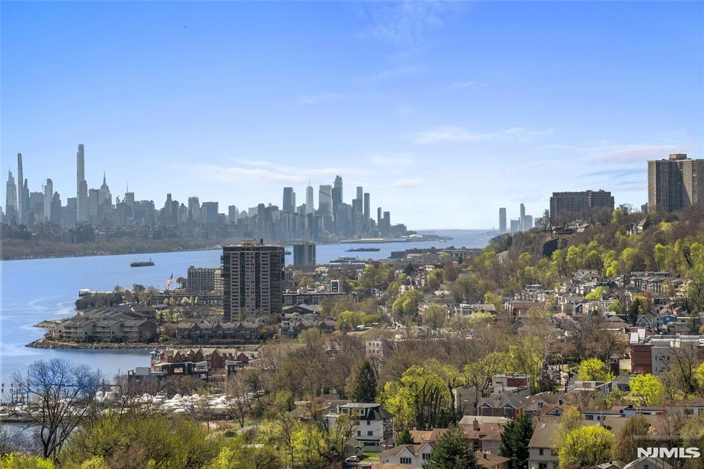 100 Old Palisade Road 3013