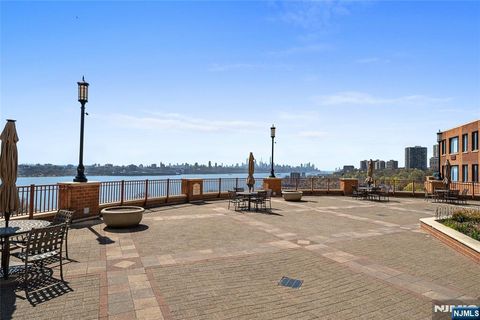 Photo of 100 Old Palisade Road #3013, Fort Lee, NJ 07024 (MLS # 25042819)