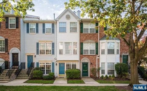 Photo of 748 Pepperidge Rd, Mahwah, NJ 07430 (MLS # 26002024)