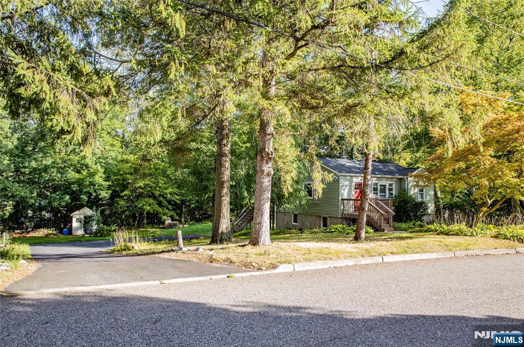 18 Millington Avenue