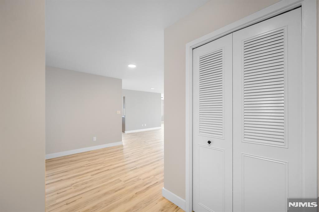 160 Overlook Avenue 3A