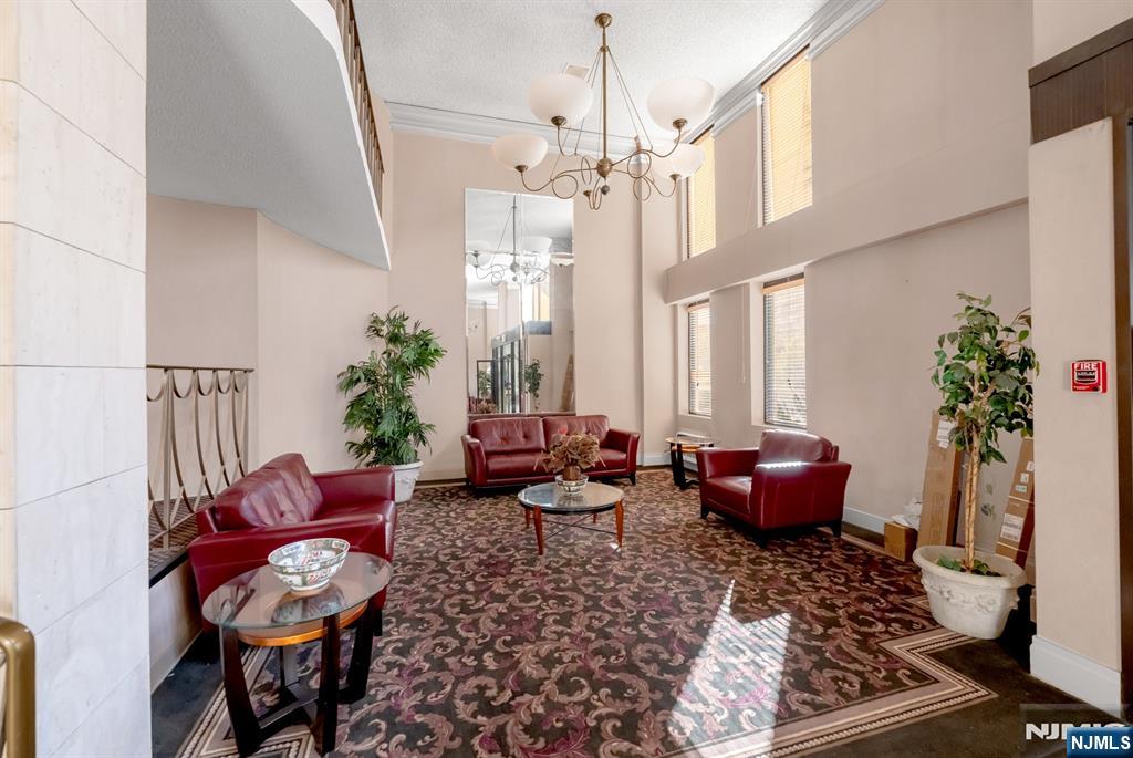 160 Overlook Avenue 3A