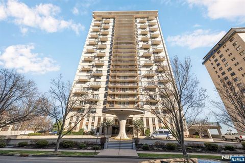 160 Overlook Avenue 3A Hackensack NJ 07601