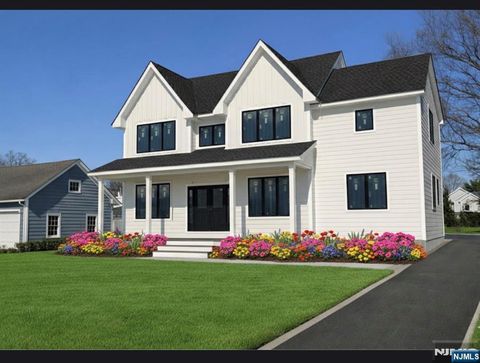 Photo of 615 Shelton Road, Ridgewood Village, NJ 07450 (MLS # 26006470)