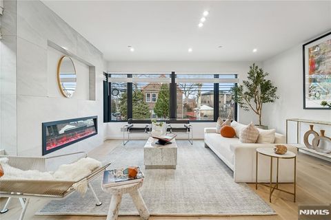 426 Aurora Avenue Cliffside Park NJ 07010