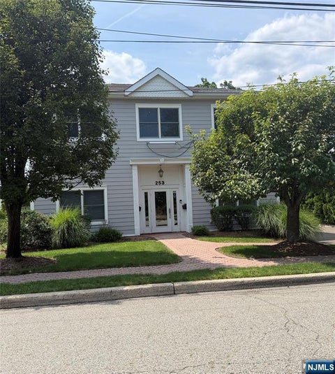 Photo of 253 Madison Avenue, Wyckoff, NJ 07481 (MLS # 26036532)