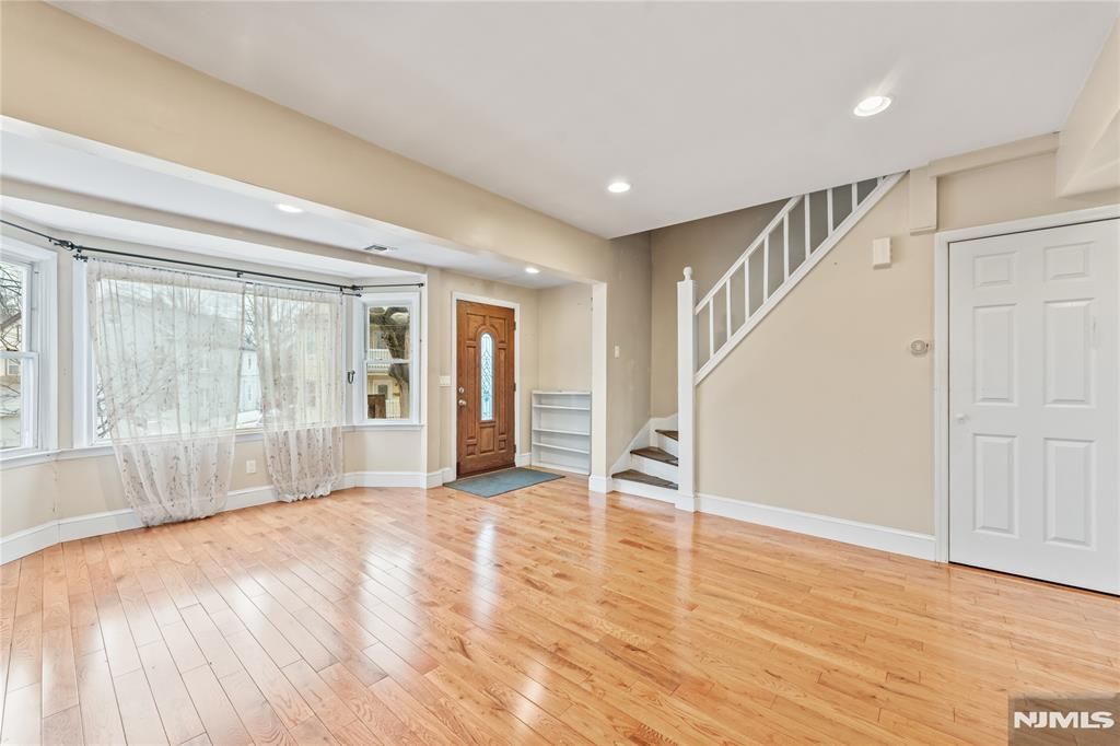 Photo of 3 Sisco Place, Clifton, NJ 07011 (MLS # 26008727)