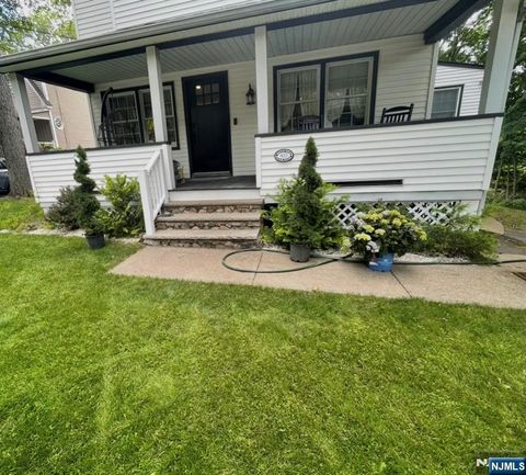 Photo of 933 Lafayette Ave, Hawthorne, NJ 07506 (MLS # 26006756)