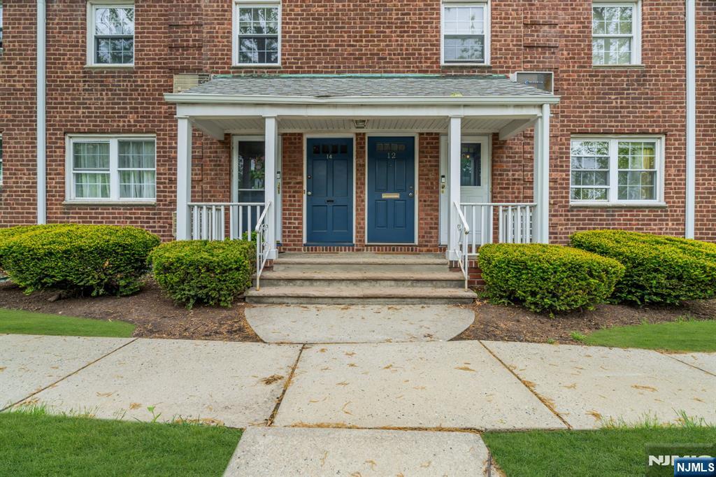 10 Clark Court