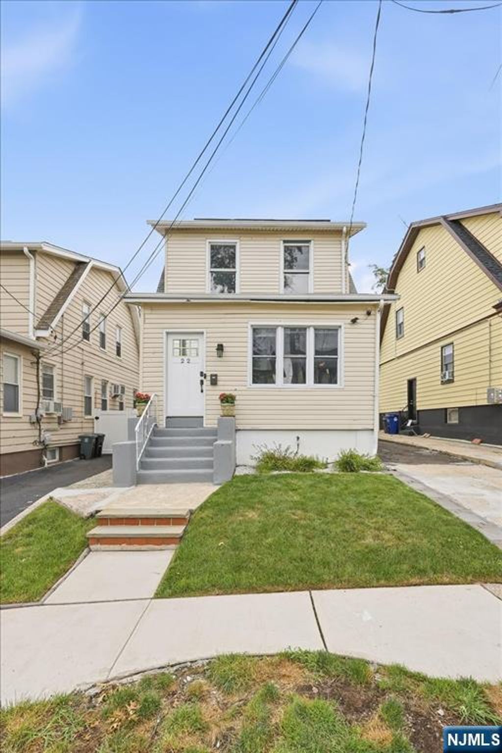 Photo of 22 Naden Avenue, Irvington, NJ 07111 (MLS # 26025317)