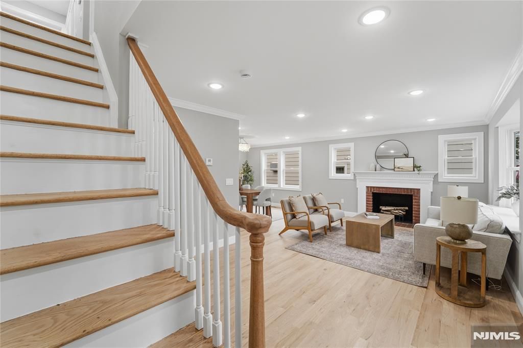 Photo of 64 Morningside Road, Verona, NJ 07044 (MLS # 26008922)