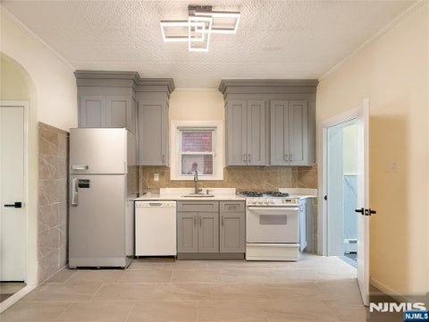 Photo of 244 Lincoln AVE #1, Cliffside Park, NJ 07010 (MLS # 26032950)