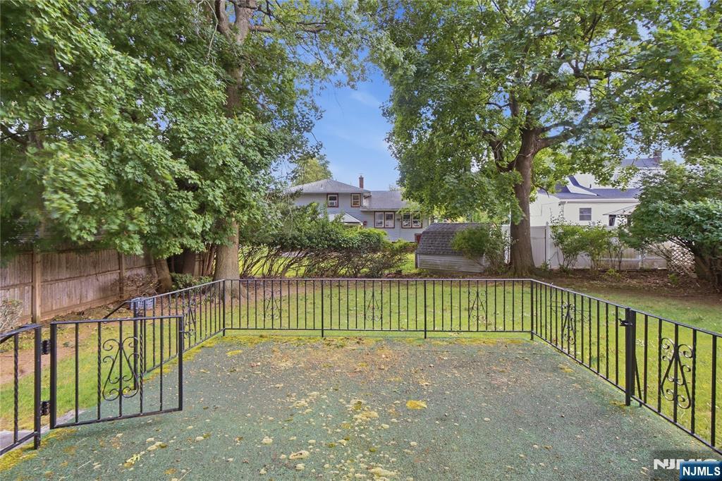 92 Van Buskirk Road