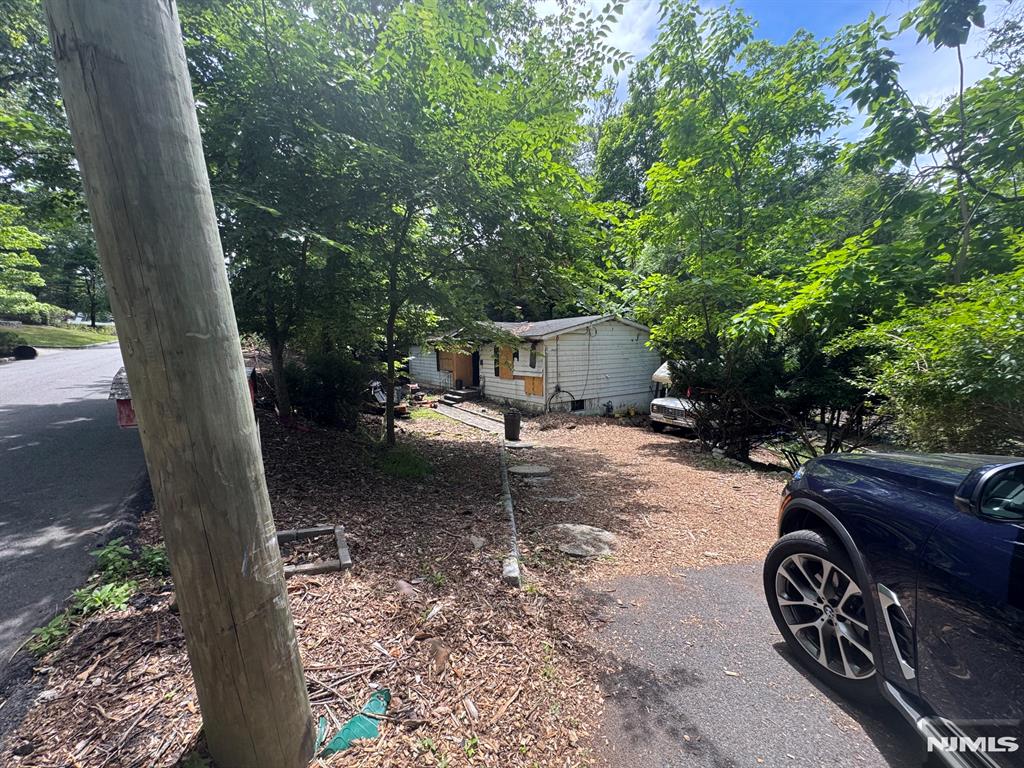 40 Forest Avenue