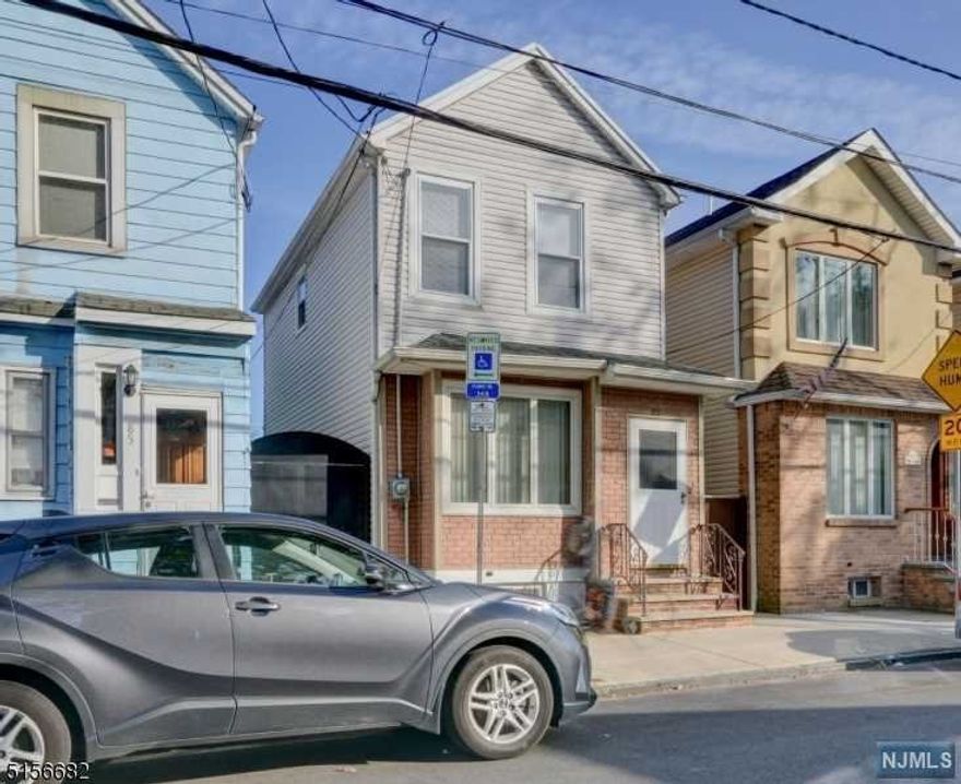 Beautiful Single Family Home located in the heart of Ironbound Section !!! Renovated in 2012, very well maintained, privacy fenced, paved patio, spacious shed and a gorgeous backyard. Features 2 bedrooms and 2 bathrooms, hardwood and tile floors, finished basement for extra storage. Location is the best, close to schools, Supermarkets, Newark Airport, Prudential Center, Rutgers University, and Penn Station.