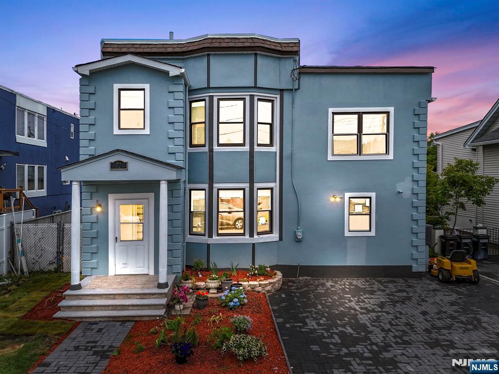 70 Bruno, Moonachie, New Jersey - 4 Bedrooms  
4 Bathrooms  
8 Rooms - 