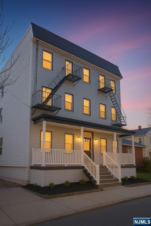 Photo of 42 Lester Street, Wallington, NJ 07057 (MLS # 25039345)