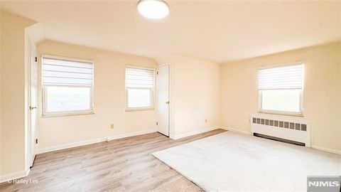 Photo of 404 9th St #2, Palisades Park, NJ 07650 (MLS # 26010880)