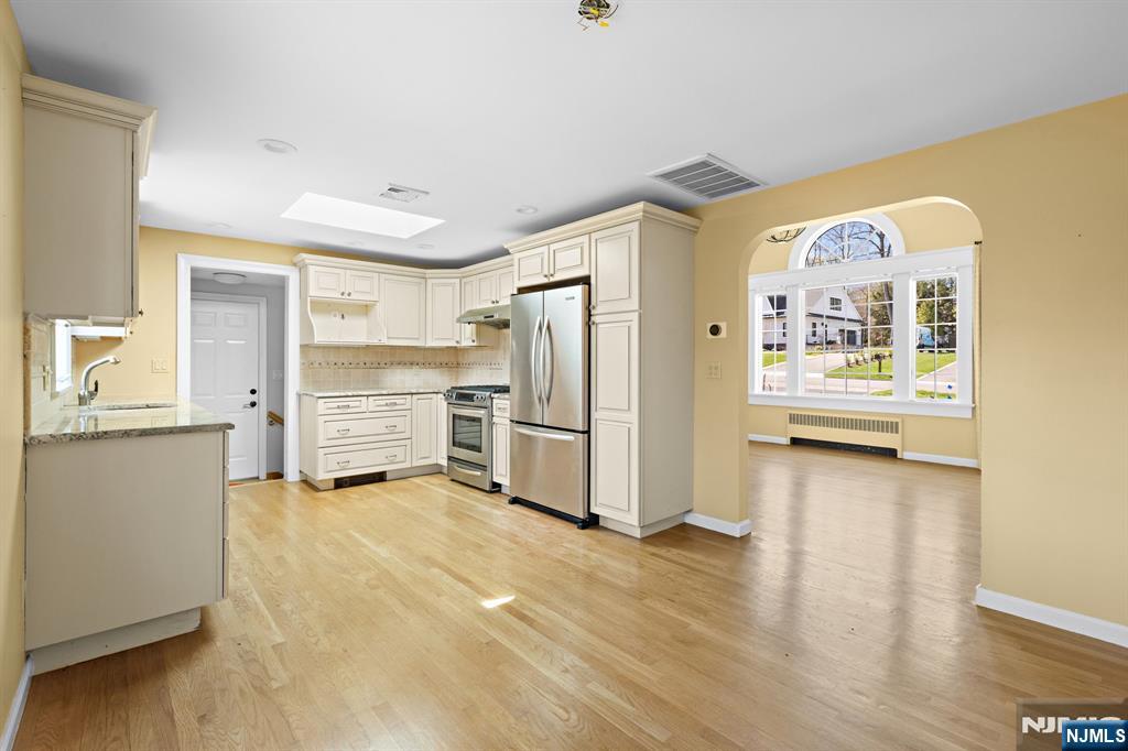 306 Sunset Boulevard