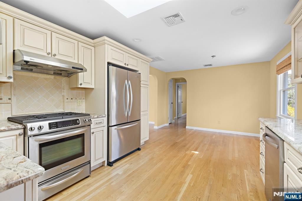 306 Sunset Boulevard