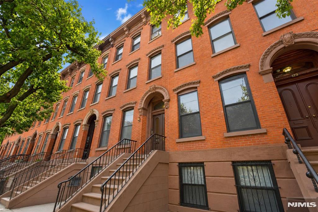 171 Grand Street