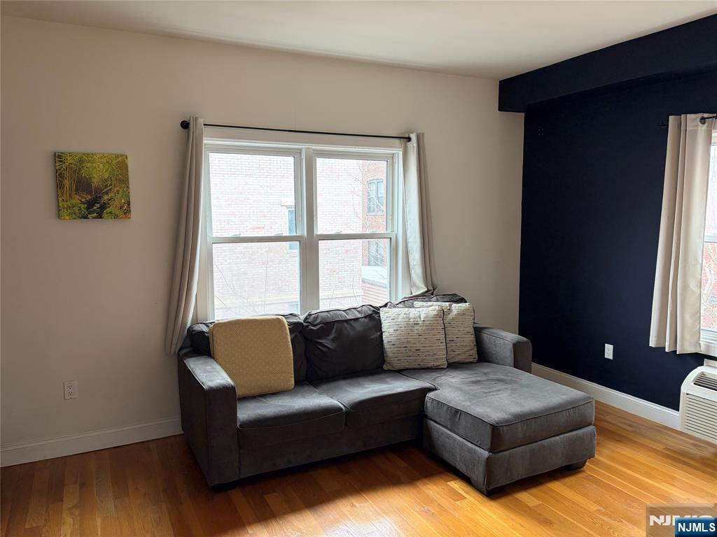 5501 Hudson Avenue 401