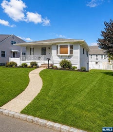 26 Coney Road Little Falls NJ 07424