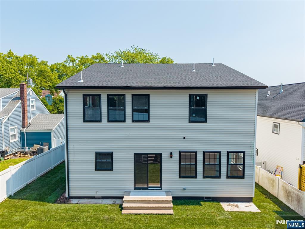 15 Edison Street