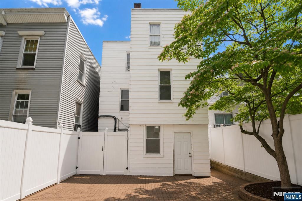 6119 Tyler Place
