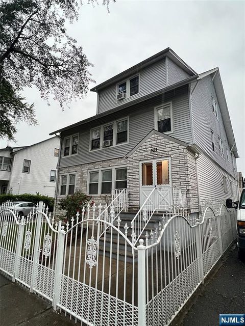 Photo of 101 Ellington Street, East Orange, NJ 07017 (MLS # 25023374) Photo of 101 Ellington Street, East Orange, NJ 07017 (MLS # 25023374)
