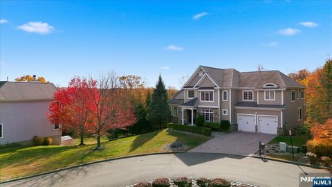 Photo of 65 Overlook Ridge, Oakland, NJ 07436 (MLS # 25039146)
