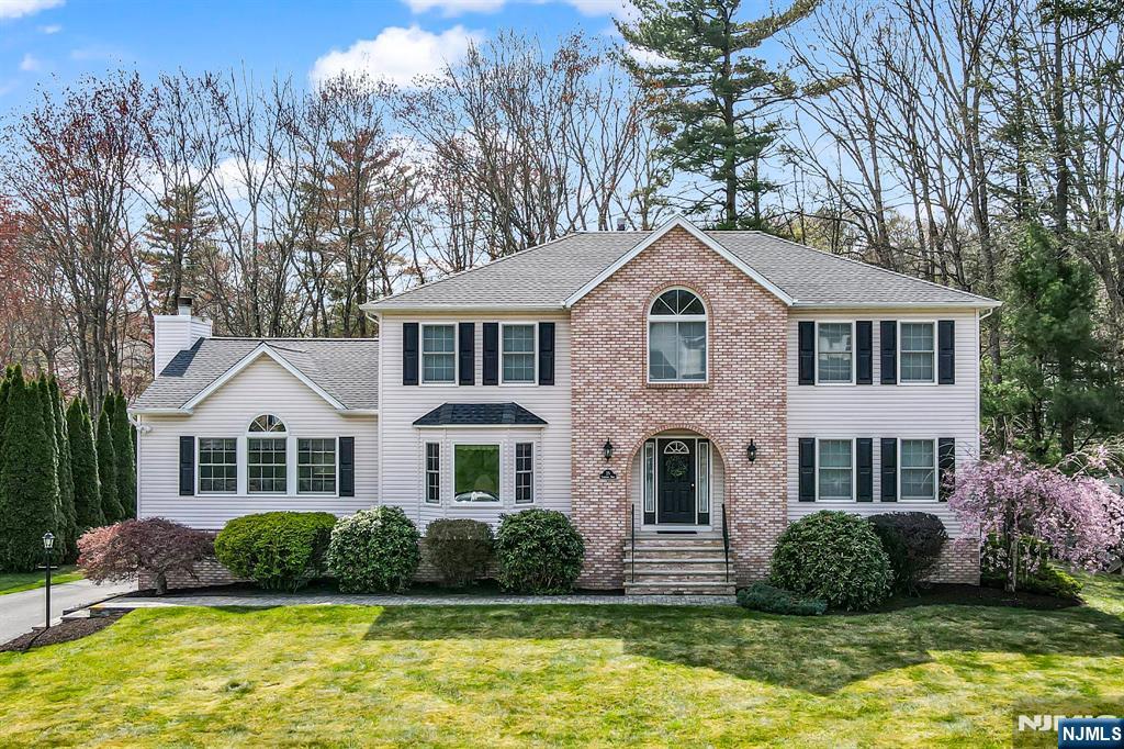 Property for Sale at 35 Cherbourg Drive, West Milford, New Jersey - Bedrooms: 5 
Bathrooms: 4 
Rooms: 10  - $759,900