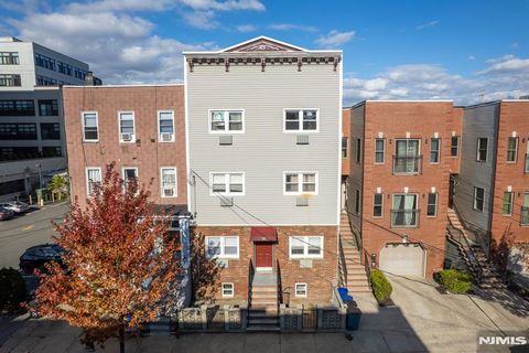 Photo of 58 Laidlaw Avenue, Jersey City, NJ 07306 (MLS # 25042818)