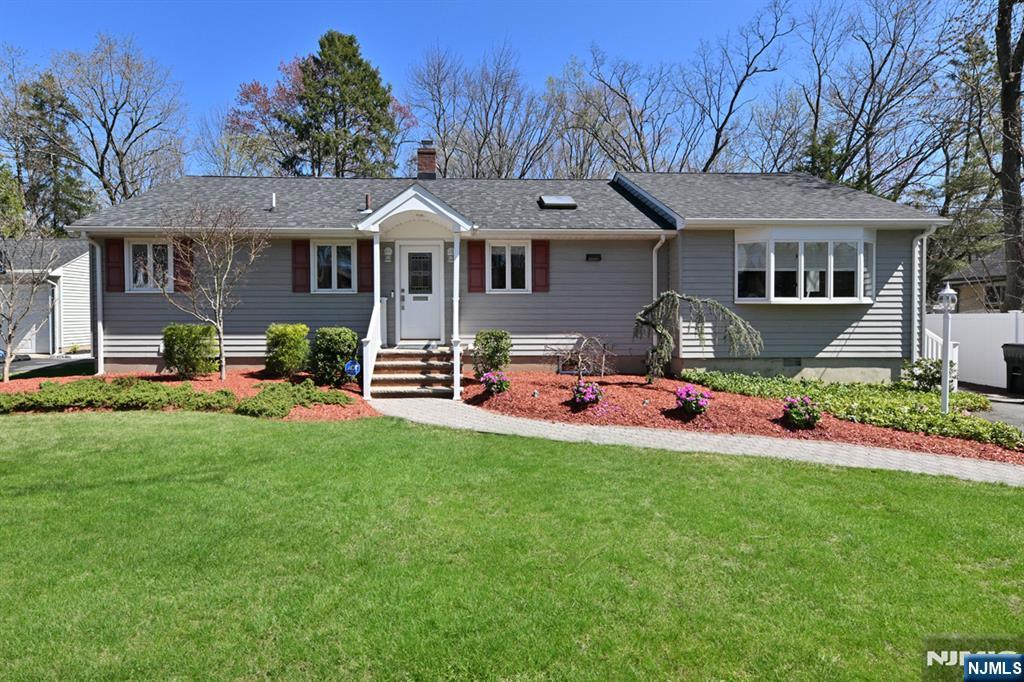 324 Parkside Drive