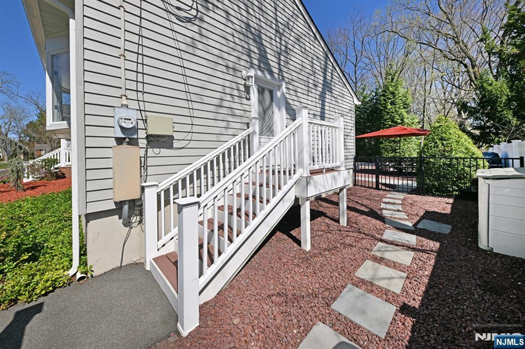 324 Parkside Drive